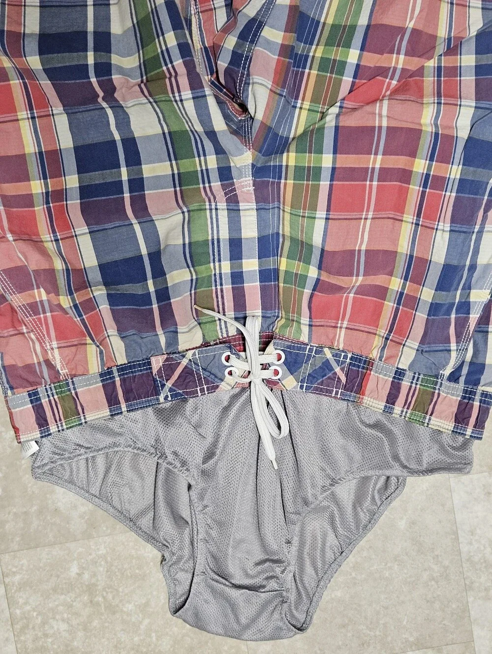 Old Navy Mens Plaid Madras Swim Trunks Board Shorts Size L Mesh Lined Nantucket
